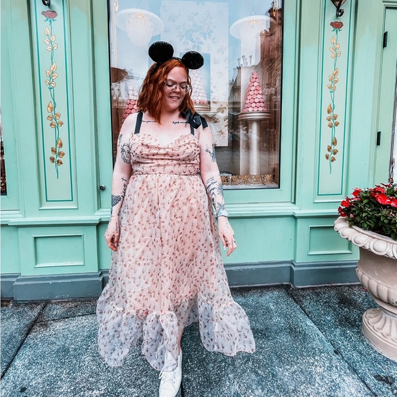 Coquette Bow Tie Dress - Worn Once - Size XL - Picture 1 of 6